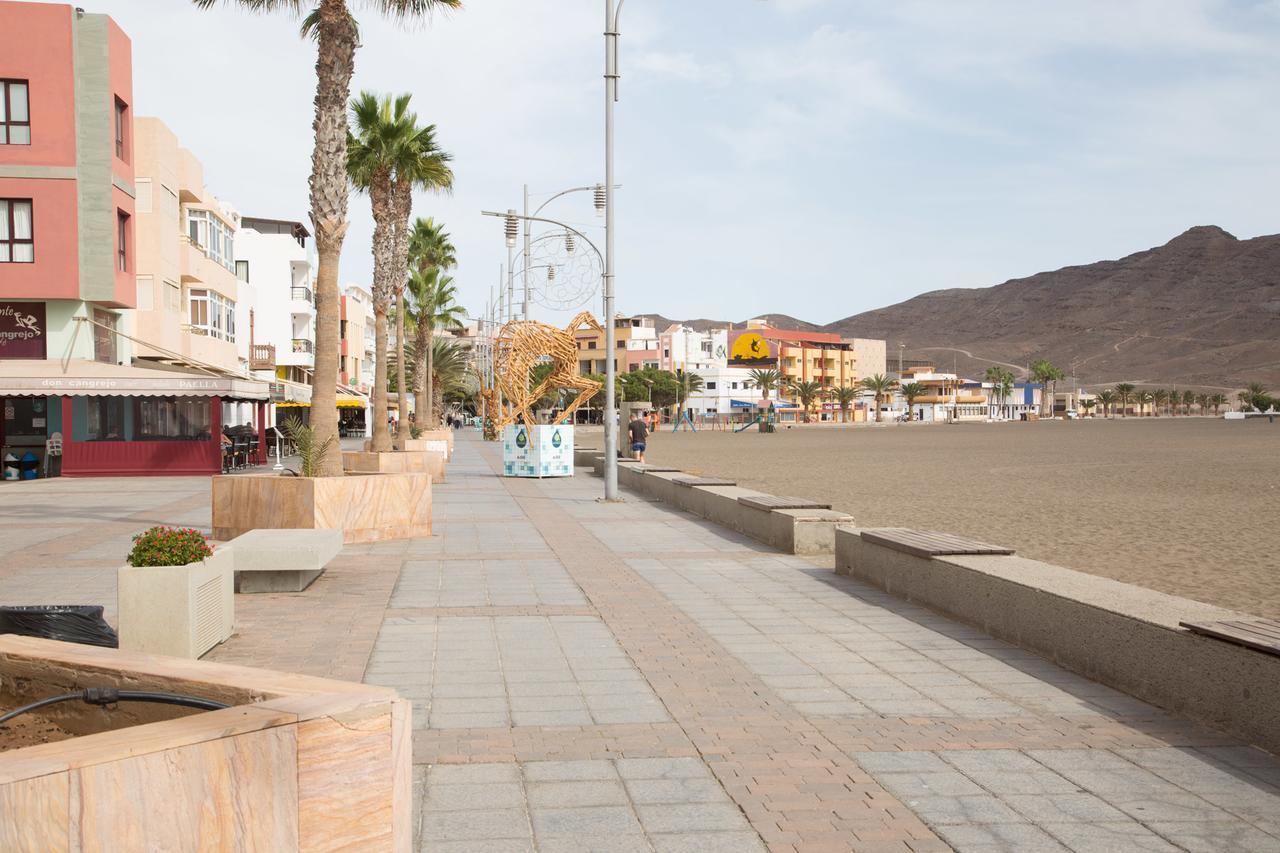 Apartamento Con Ascensor Gran Tarajal Playa Exteriör bild